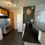 Levasion De - Pres Du Tram - 5 Voyageurs Apartamento