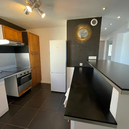 Levasion De - Pres Du Tram - 5 Voyageurs Apartment