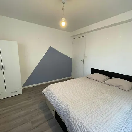 Levasion De - Pres Du Tram - 5 Voyageurs Apartment