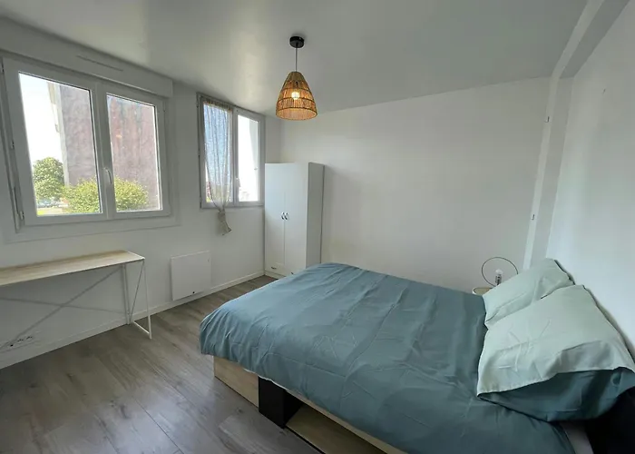 Levasion De - Pres Du Tram - 5 Voyageurs * Брест