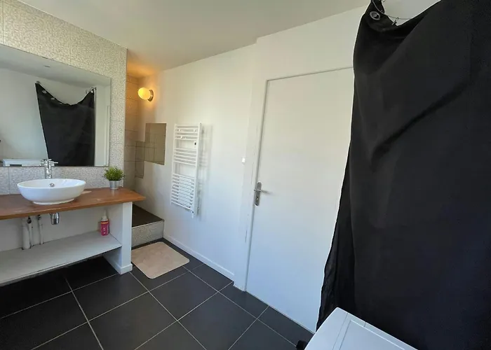 Апартаменти Levasion De - Pres Du Tram - 5 Voyageurs